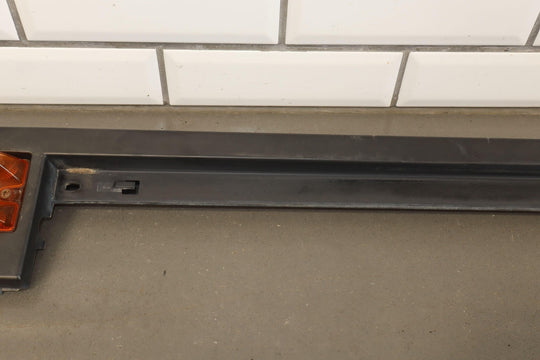 03 - 09 Hummer H2 SUV FRONT Right Passenger Roof Molding W/Amber Lens *Missing Tab