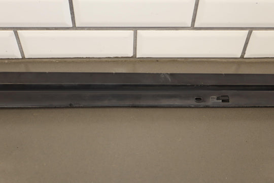 03 - 09 Hummer H2 SUV FRONT Right Passenger Roof Molding W/Amber Lens *Missing Tab