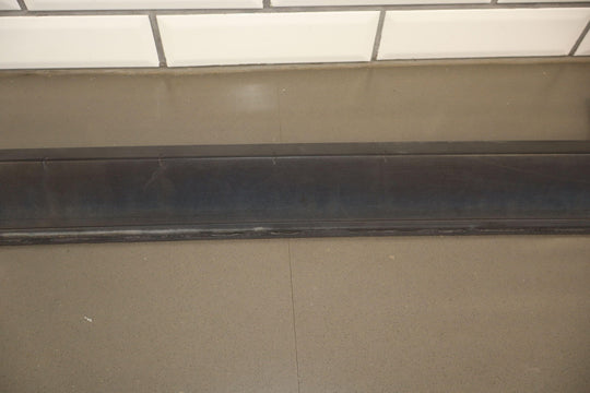 03 - 09 Hummer H2 SUV FRONT Right Passenger Roof Molding W/Amber Lens *Missing Tab