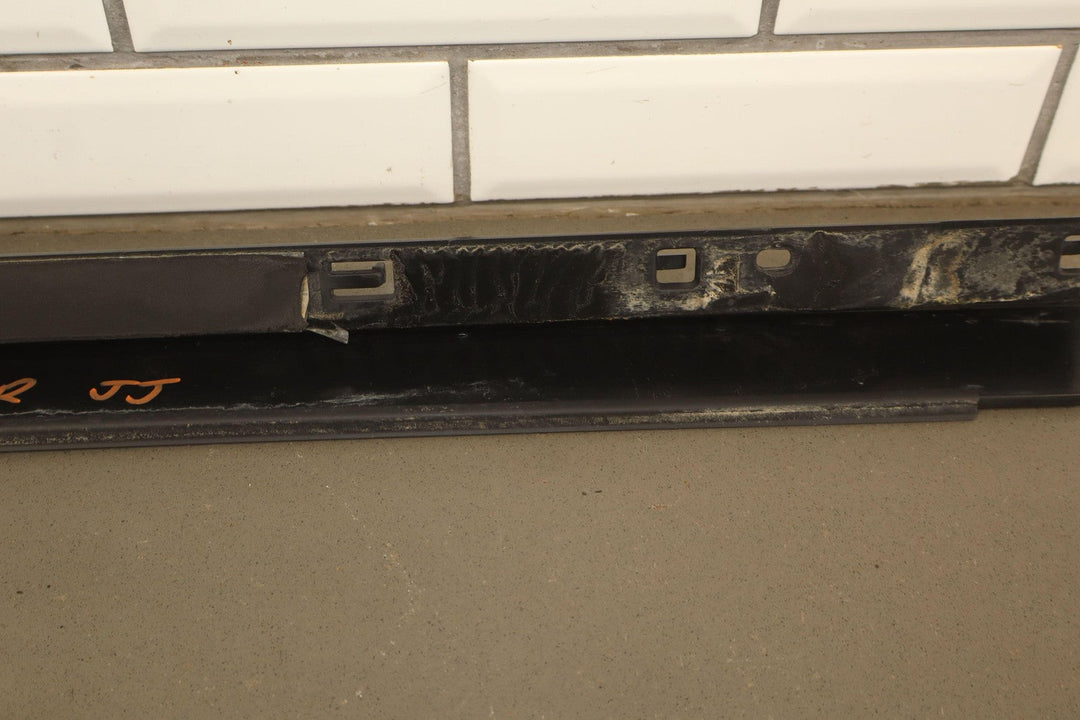 03 - 09 Hummer H2 SUV REAR Left Driver Roof Molding W/ Red Marker