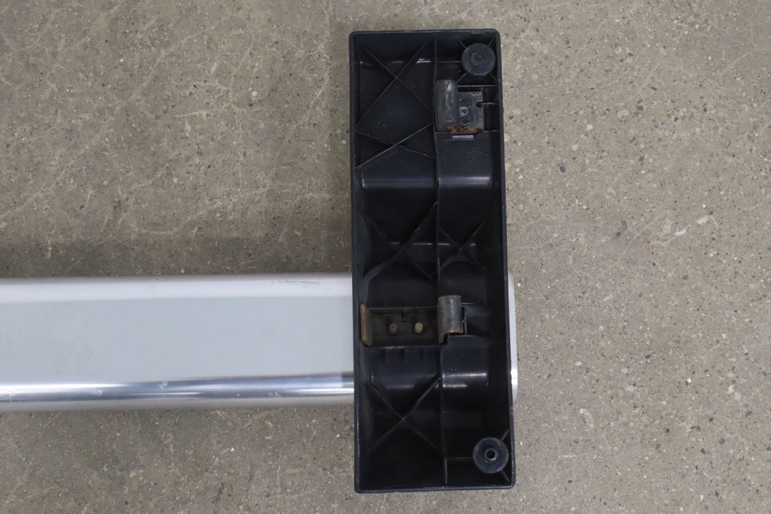 03 - 09 Hummer H2 Used Single (1) Luggage Roof Rack Cross Rail *Missing Key End*