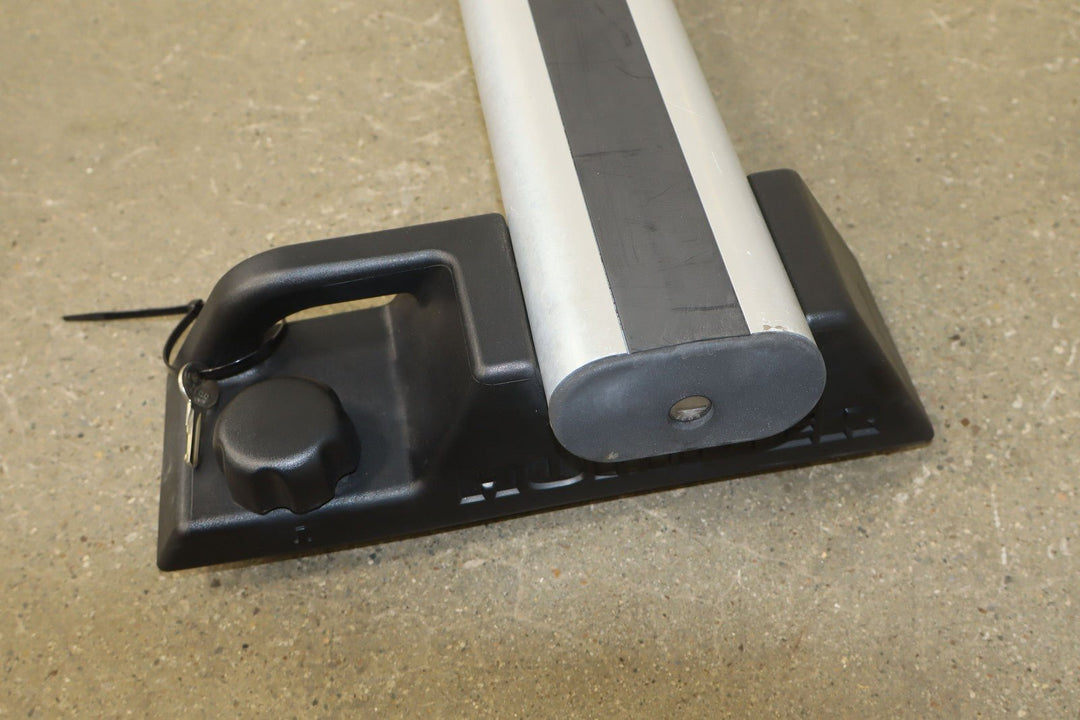 03 - 09 Hummer H2 Used Single (1) Luggage Roof Rack Cross Rail W/Key