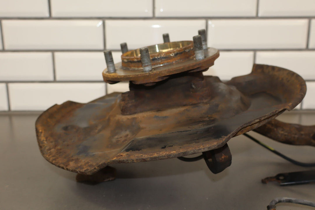 03 - 09 Lexus GX470 10 - 14 GX460 Right Passenger Front Spindle Knuckle W/Hub