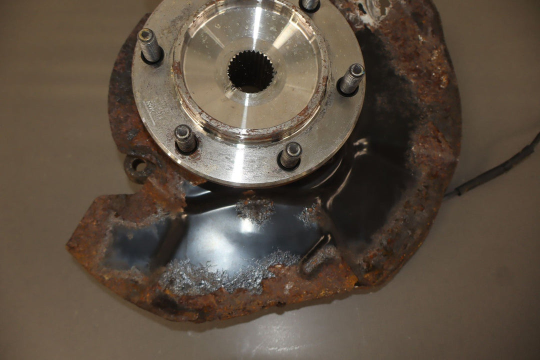 03 - 09 Lexus GX470 10 - 14 GX460 Right Passenger Front Spindle Knuckle W/Hub