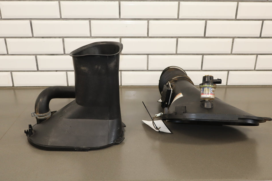 03 to 07 Ford F250 F350 6.0L Air Intake Cleaner Box Housing OEM 3C3U9F823CC