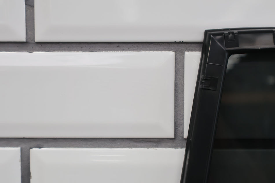 2017 Lexus GX460- REAR VENT GLASS/WINDOW