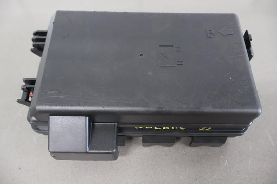 04 - 05 Cadillac XLR 4.6L Engine Fuse Relay Junction Box (95K Miles) Broken Tab
