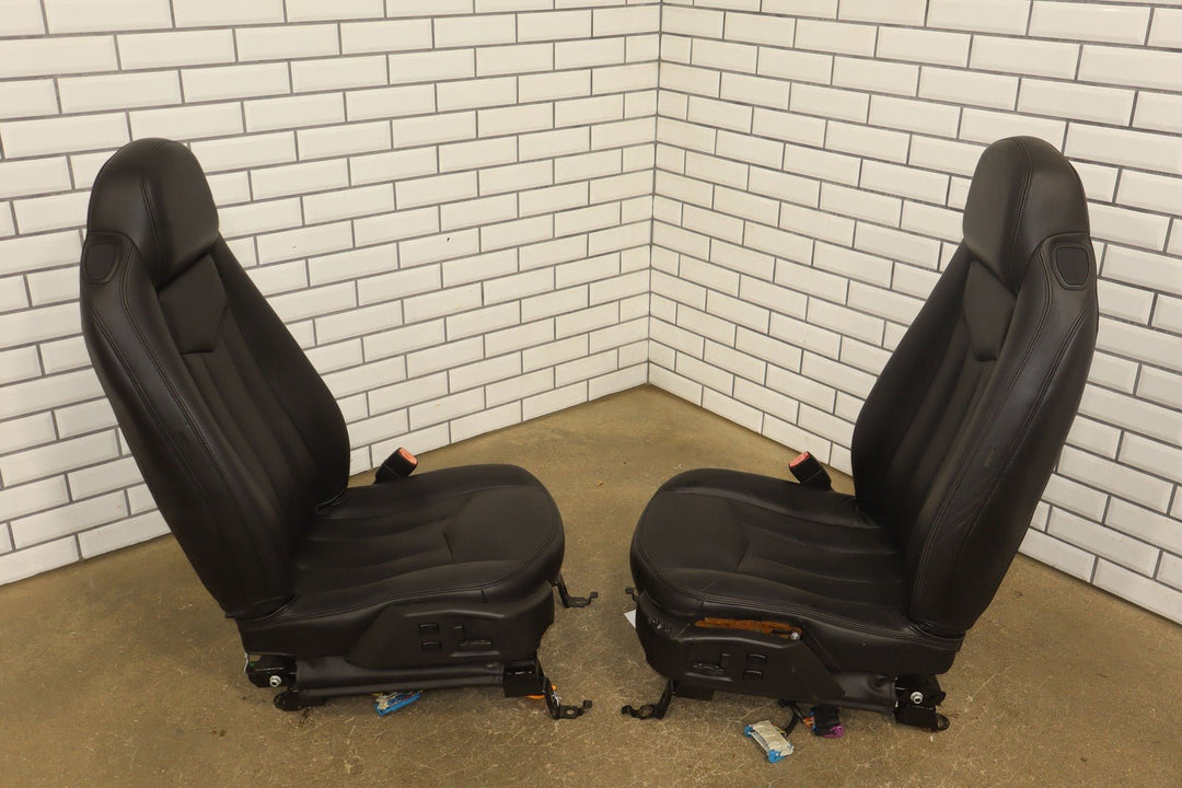 04 - 05 Cadillac XLR Pair LH & RH Leather Seat Set *Seat Trim Broken*