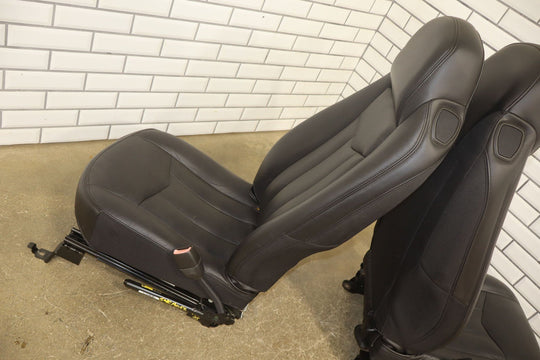 04 - 05 Cadillac XLR Pair LH & RH Leather Seat Set *Seat Trim Broken*