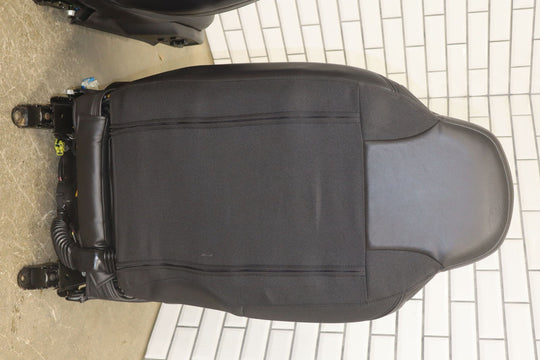 04 - 05 Cadillac XLR Pair LH & RH Leather Seat Set *Seat Trim Broken*