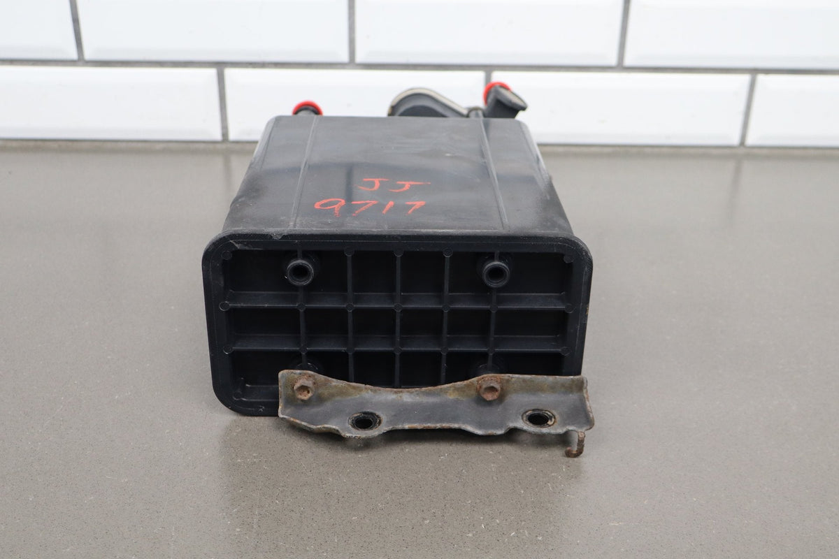 04-07 4Runner GX470 07 FJ Cruiser Fuel Evap Vapor Charcoal Can Canister OEM
