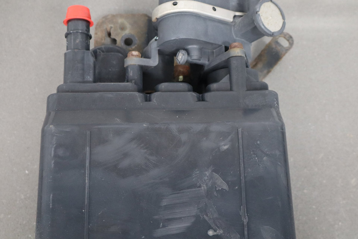 04-07 4Runner GX470 07 FJ Cruiser Fuel Evap Vapor Charcoal Can Canister OEM