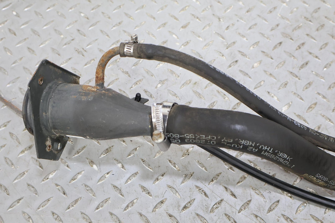 04 - 07 Hummer H2 OEM Fuel Filler Neck W/Cap 15125310 15270307 25853757