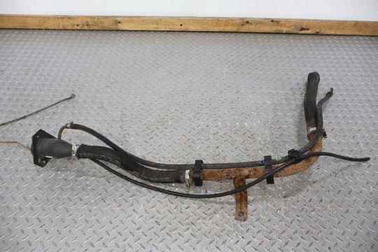 04 - 07 Hummer H2 OEM Fuel Filler Neck W/Cap 15125310 15270307 25853757