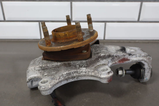 04 - 09 Cadillac XLR & 05 - 13 Corvette C6 Left LH FRONT Spindle Knuckle W/Hub