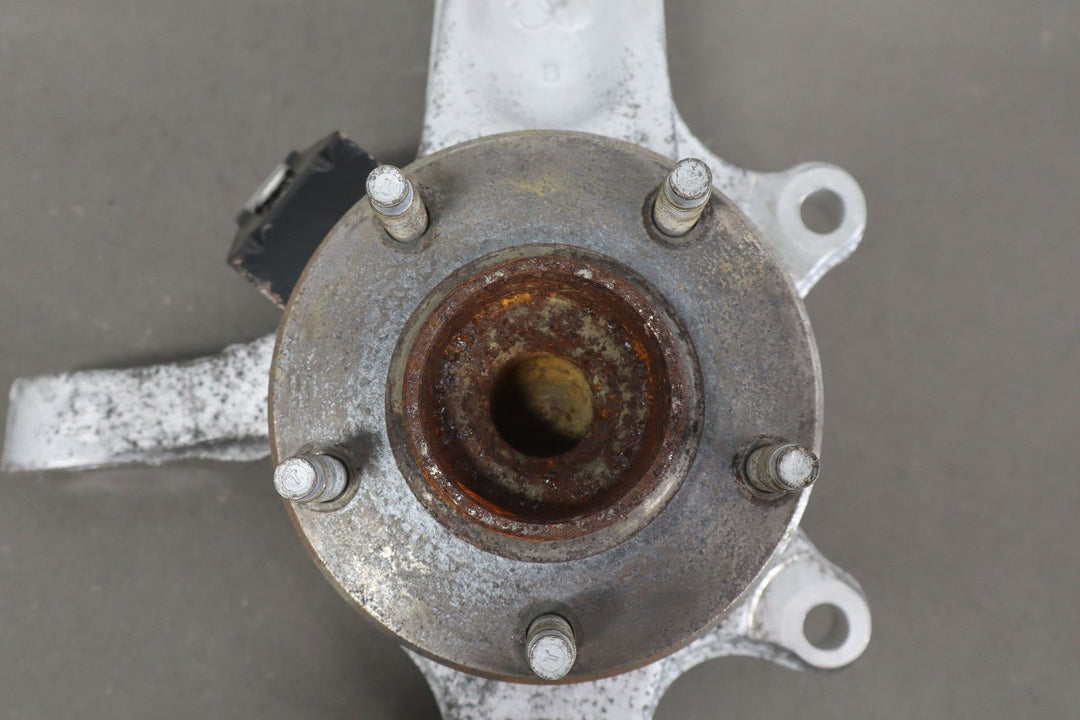 04 - 09 Cadillac XLR & 05 - 13 Corvette C6 Left LH FRONT Spindle Knuckle W/Hub