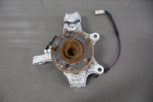 04 - 09 Cadillac XLR & 05 - 13 Corvette C6 Left LH FRONT Spindle Knuckle W/Hub