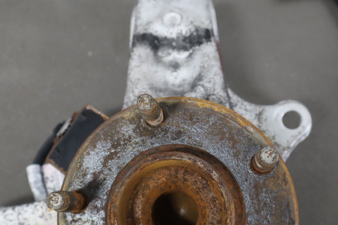 04 - 09 Cadillac XLR & 05 - 13 Corvette C6 Left LH FRONT Spindle Knuckle W/Hub