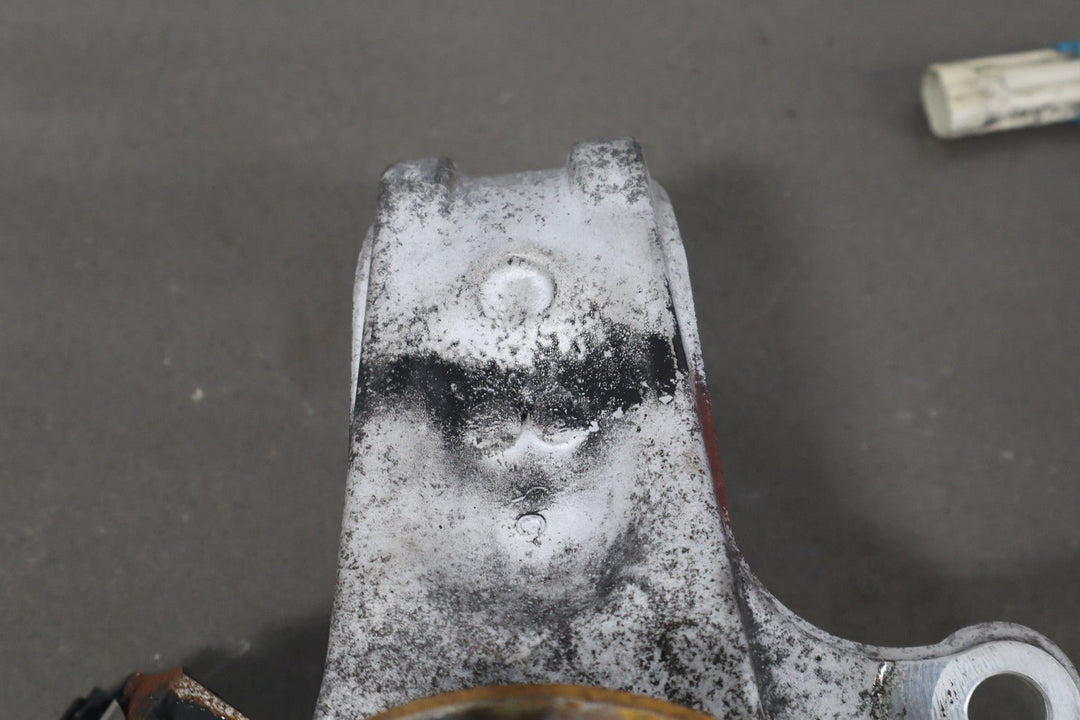 04 - 09 Cadillac XLR & 05 - 13 Corvette C6 Left LH FRONT Spindle Knuckle W/Hub