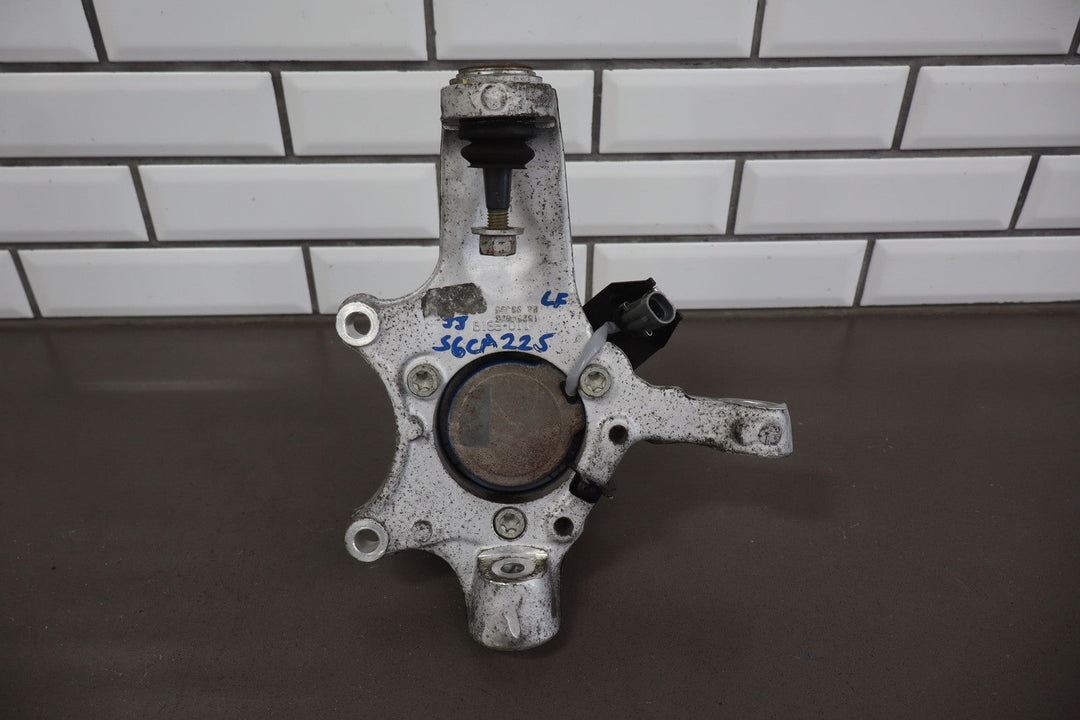 04 - 09 Cadillac XLR & 05 - 13 Corvette C6 Left LH FRONT Spindle Knuckle W/Hub