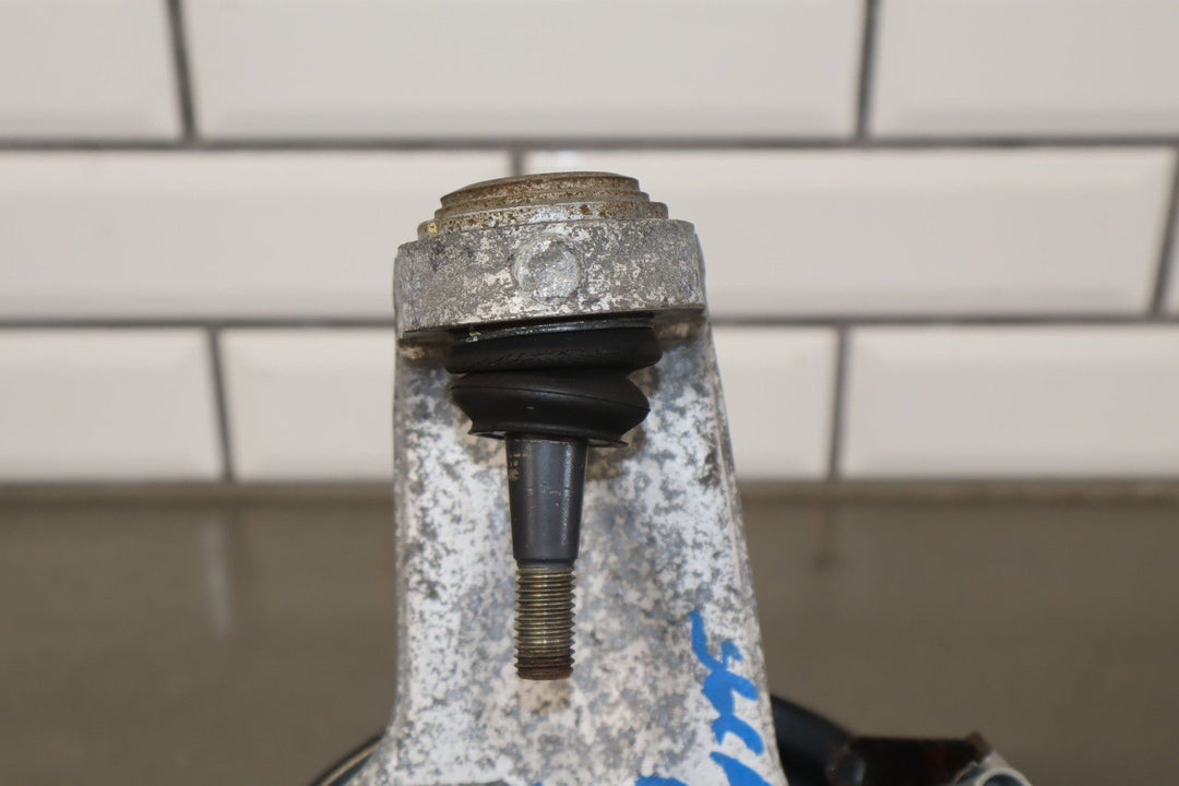 04 - 09 Cadillac XLR & 05 - 13 Corvette C6 Right RH REAR Spindle Knuckle W/Hub