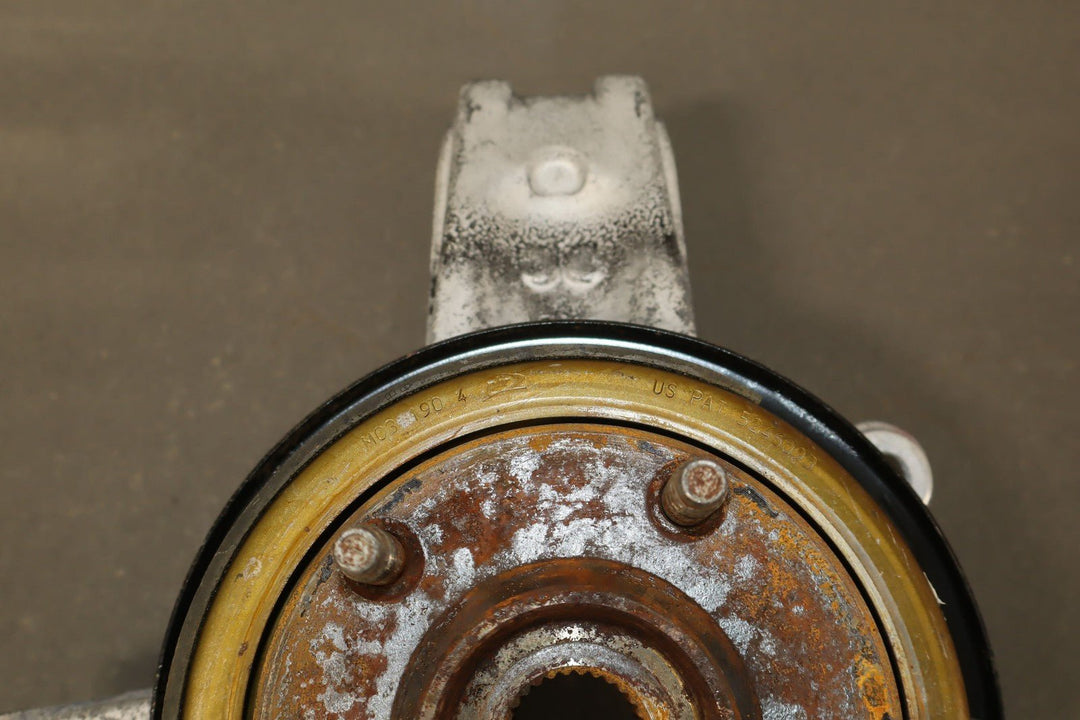 04 - 09 Cadillac XLR & 05 - 13 Corvette C6 Right RH REAR Spindle Knuckle W/Hub