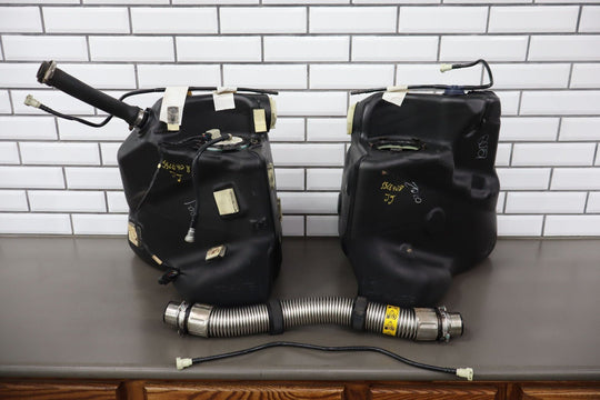 04 - 09 Cadillac XLR 05 - 13 CorvetteOEM Pair LH & RH Gasoline Fuel Tanks W/ Pumps