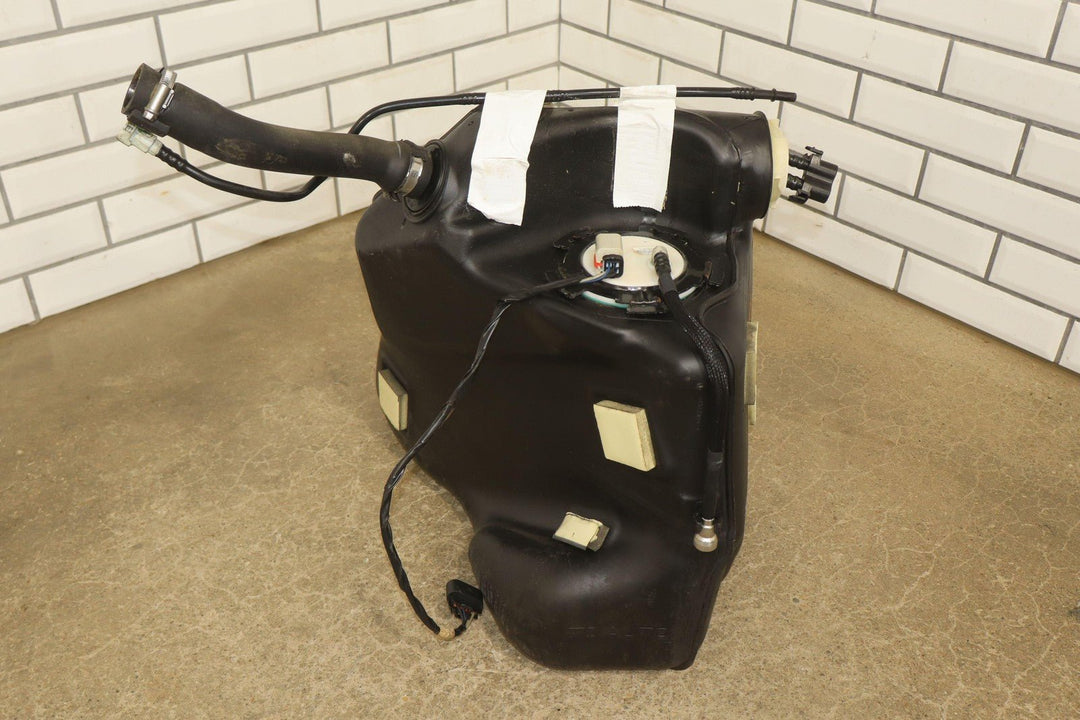 04 - 09 Cadillac XLR 05 - 13 CorvetteOEM Pair LH & RH Gasoline Fuel Tanks W/ Pumps