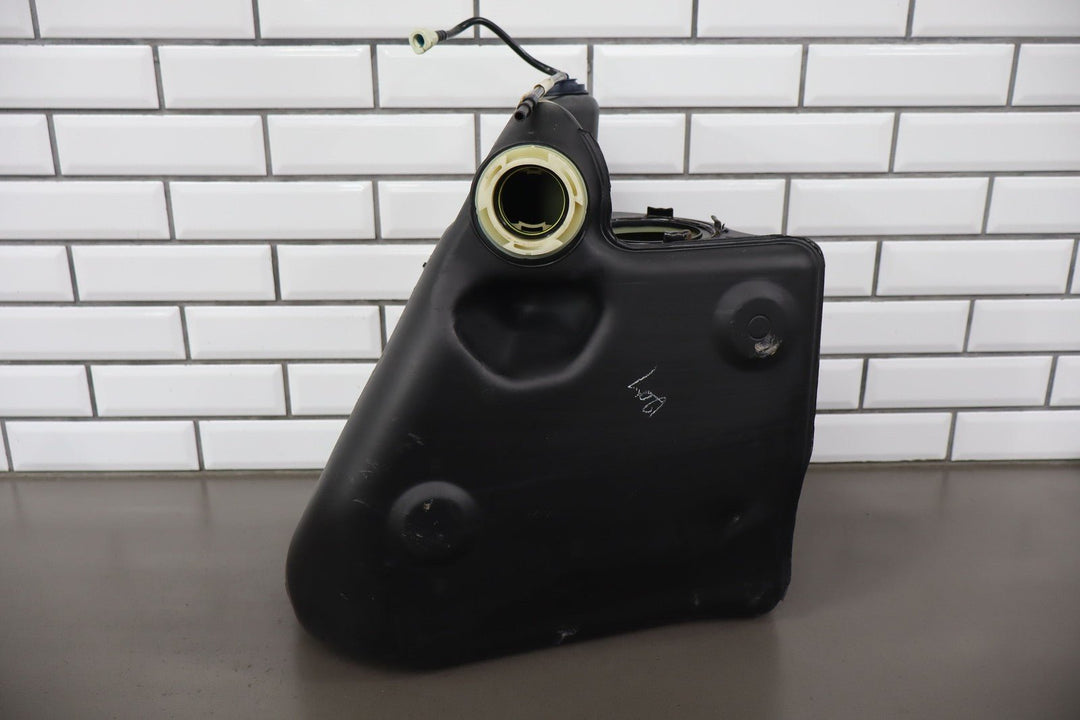04 - 09 Cadillac XLR 05 - 13 CorvetteOEM Pair LH & RH Gasoline Fuel Tanks W/ Pumps