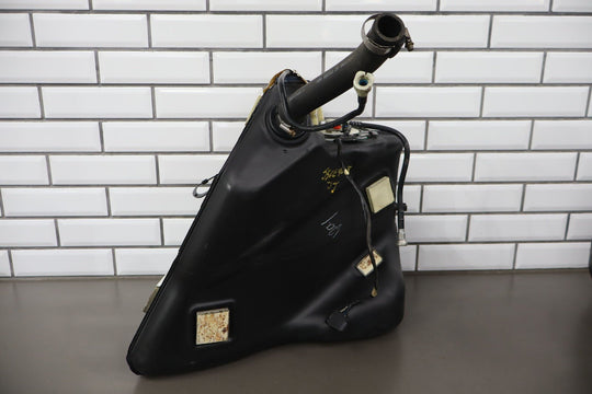 04 - 09 Cadillac XLR 05 - 13 CorvetteOEM Pair LH & RH Gasoline Fuel Tanks W/ Pumps