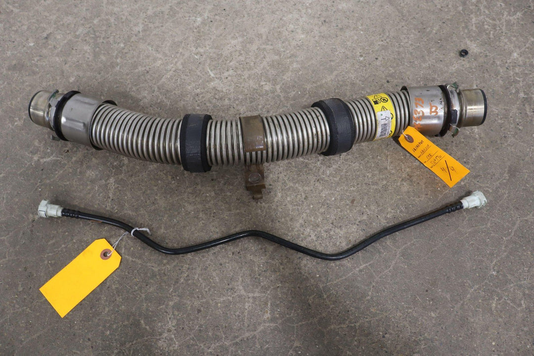 04 - 09 Cadillac XLR 05 - 13 CorvetteOEM Pair LH & RH Gasoline Fuel Tanks W/ Pumps