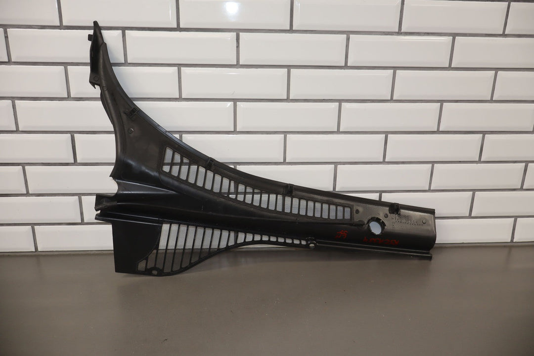 04 - 09 Cadillac XLR Cowl Vent Panel With Seal (Black Textured)