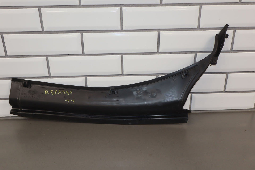 04 - 09 Cadillac XLR Cowl Vent Panel With Seal (Black Textured)