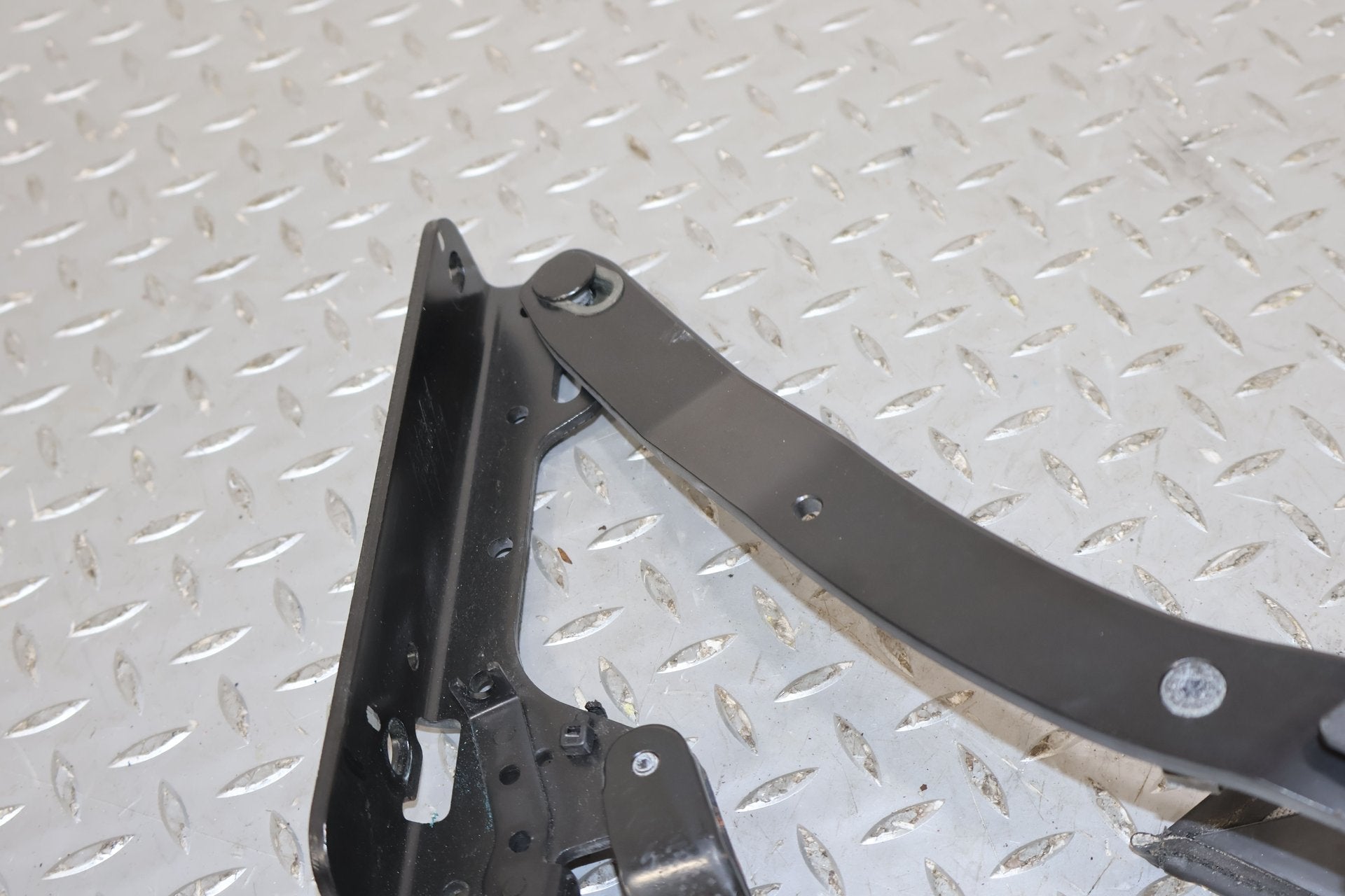 04-09 Cadillac XLR Left LH Driver Convertible Top Roof Hinge OEM (Tested)