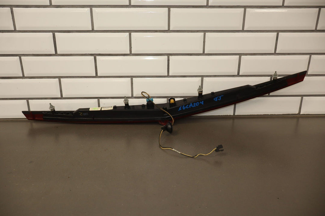 04 - 09 Cadillac XLR OEM 3rd Brake LED Light Tested *Cracks*