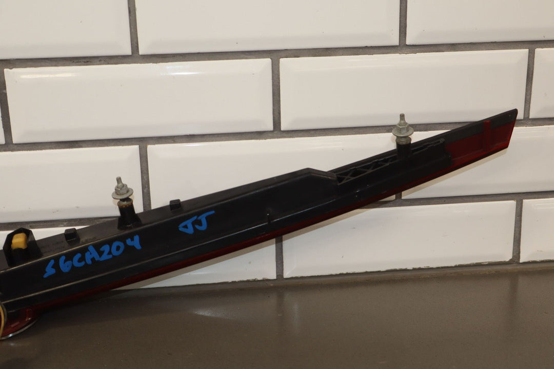 04 - 09 Cadillac XLR OEM 3rd Brake LED Light Tested *Cracks*