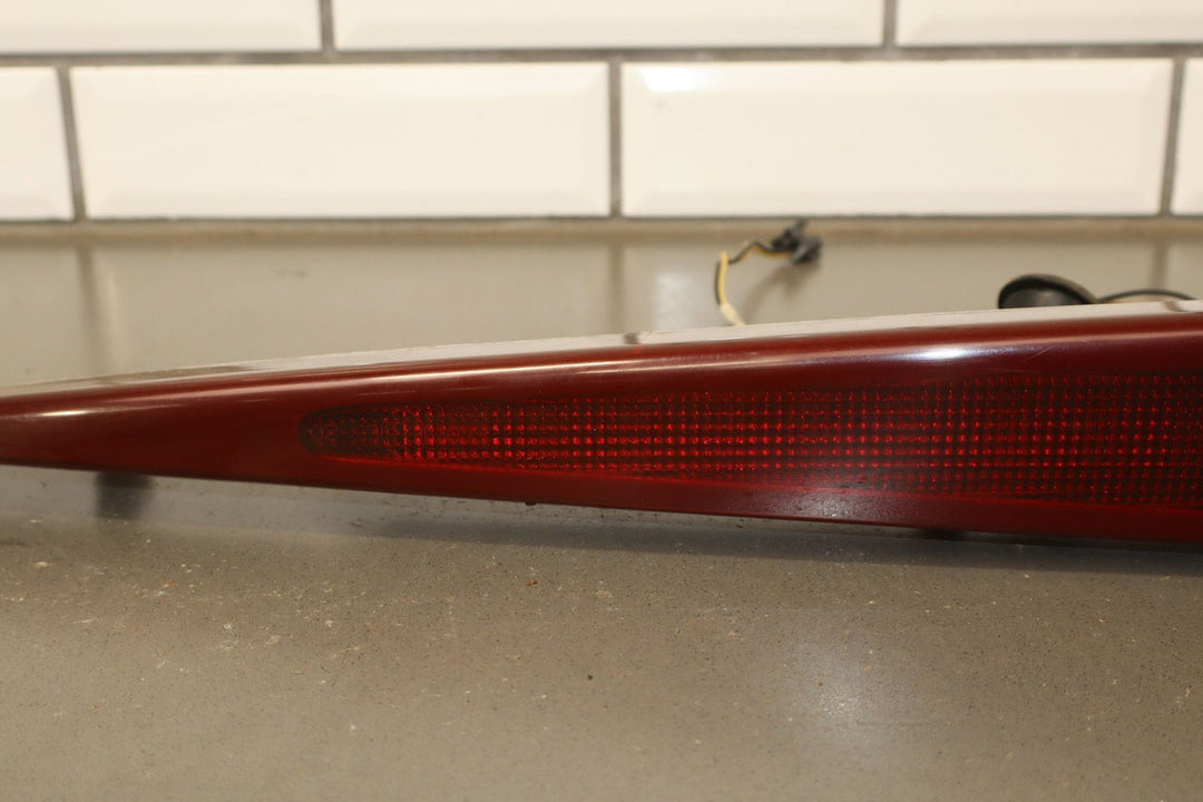04 - 09 Cadillac XLR OEM 3rd Brake LED Light Tested *Cracks*