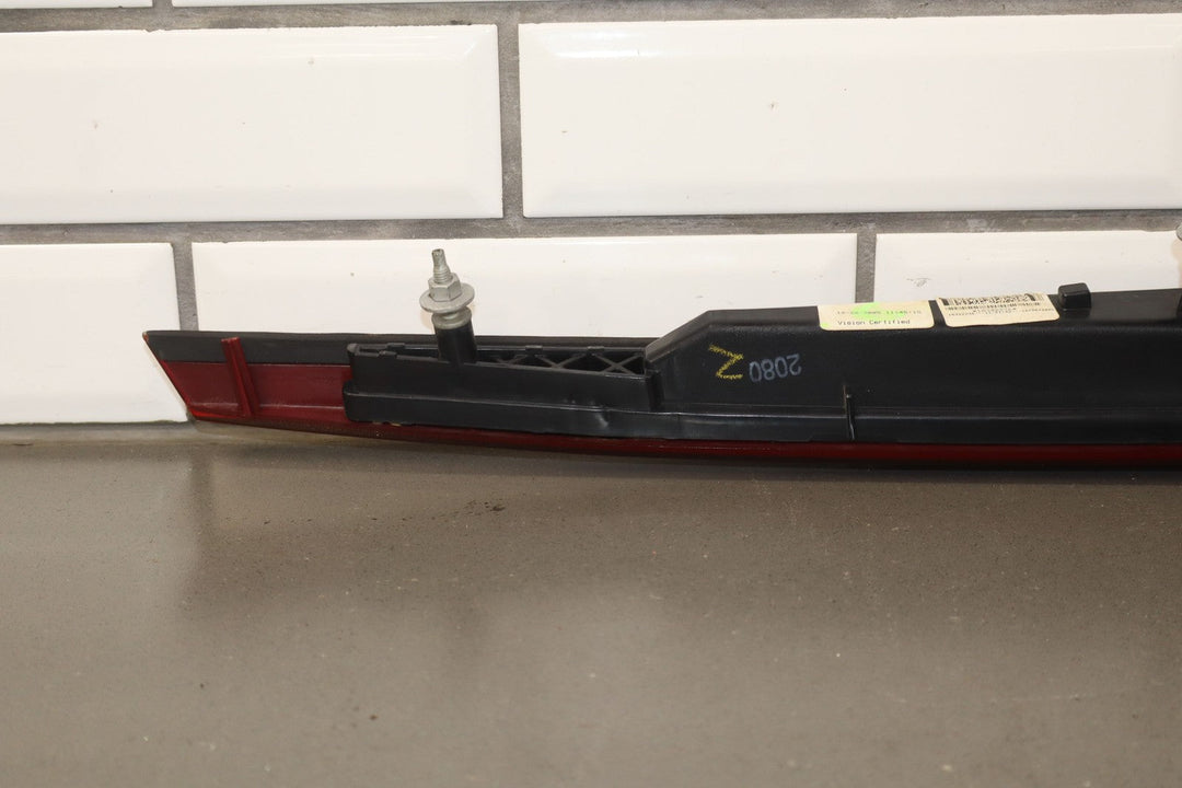 04 - 09 Cadillac XLR OEM 3rd Brake LED Light Tested *Cracks*