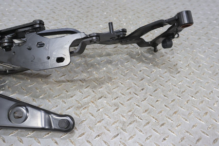 04-09 Cadillac XLR OEM Right RH Trunk Lid Hinges (No Lines No Cylinders)