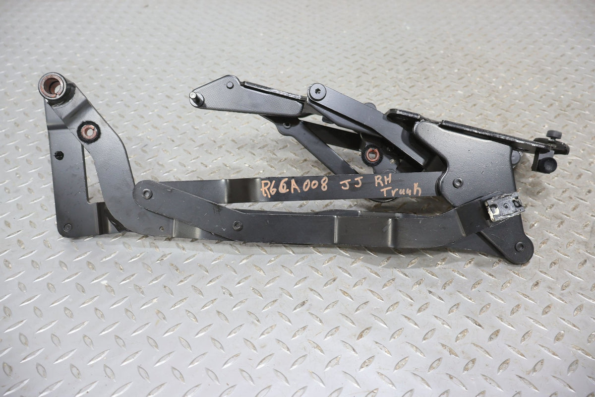 04-09 Cadillac XLR OEM Right RH Trunk Lid Hinges (No Lines No Cylinders)