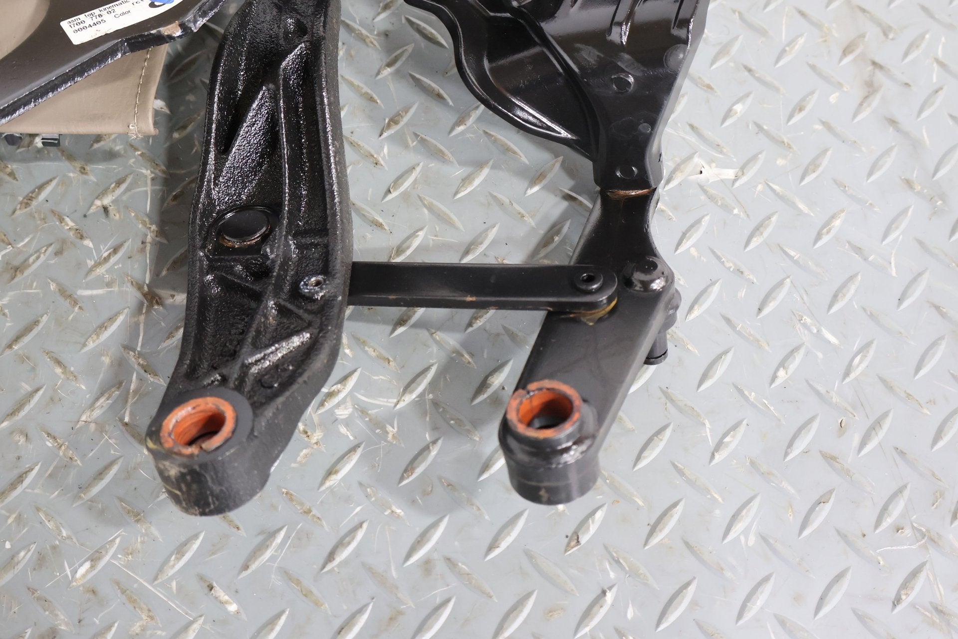 04-09 Cadillac XLR Right RH Passenger Convertible Top Hinge OEM (Tested)