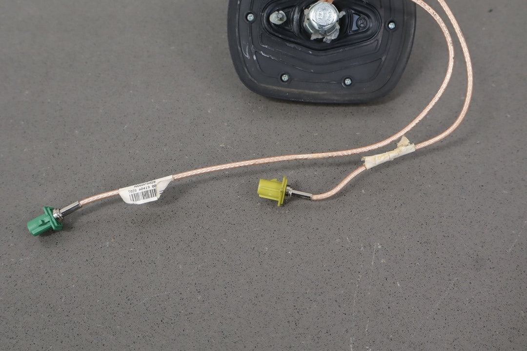 04 - 09 Cadillac XLR Trunk Lid Mounted GPS & Navigation Antenna