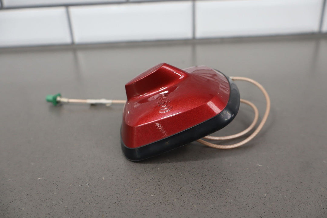 04 - 09 Cadillac XLR Trunk Lid Mounted GPS & Navigation Antenna