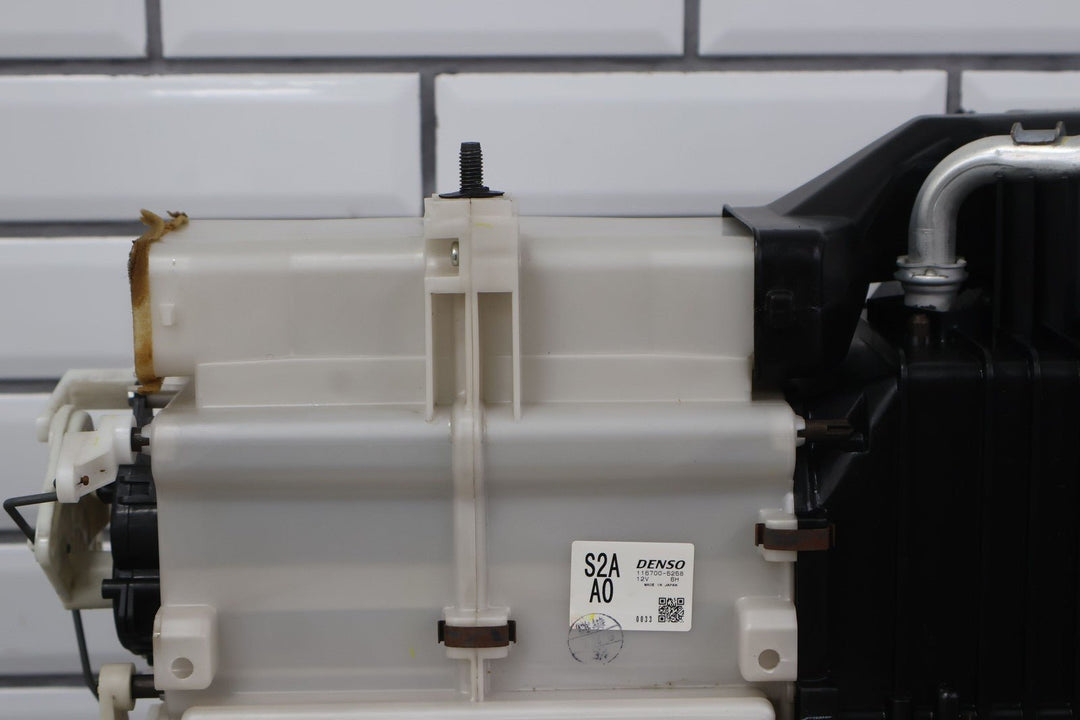 04 - 09 Honda S2000 AP2 HVAC Heater Core Housing (77K) Tested 116700 - 5258