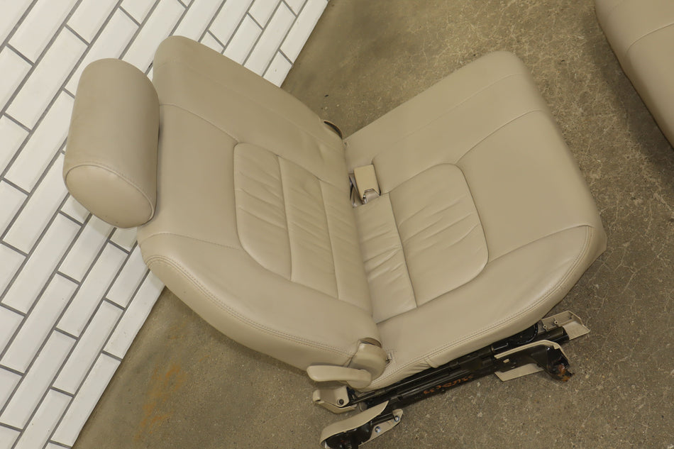 2003 Lexus LX470- 3rd Seat