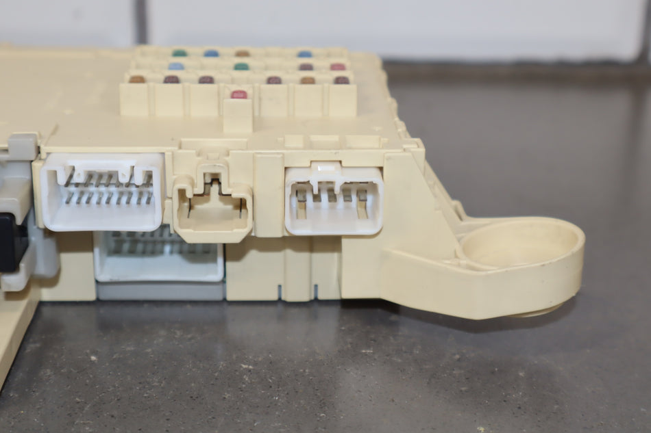 2003 Lexus SC430 Base Z40 4.3L Interior Fuse Box 82730-24012