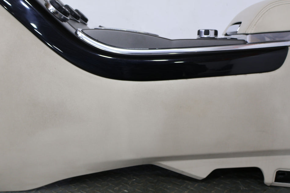 2010 Land Rover Range Rover Sport- Front Console