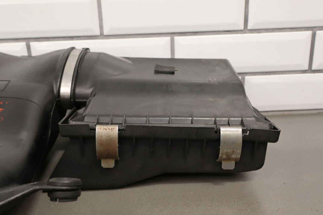 05 - 07 C6 Corvette 6.0L LS2 OEM Air Cleaner *Incomplete - See Photos