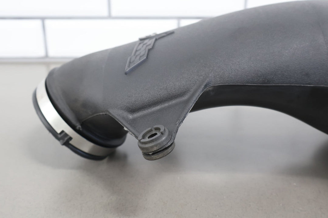 05 - 07 C6 Corvette (6.0L LS2) OEM Air Intake Tube Only