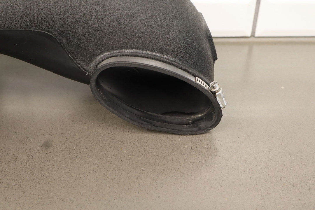 05 - 07 C6 Corvette (6.0L LS2) OEM Air Intake Tube Only